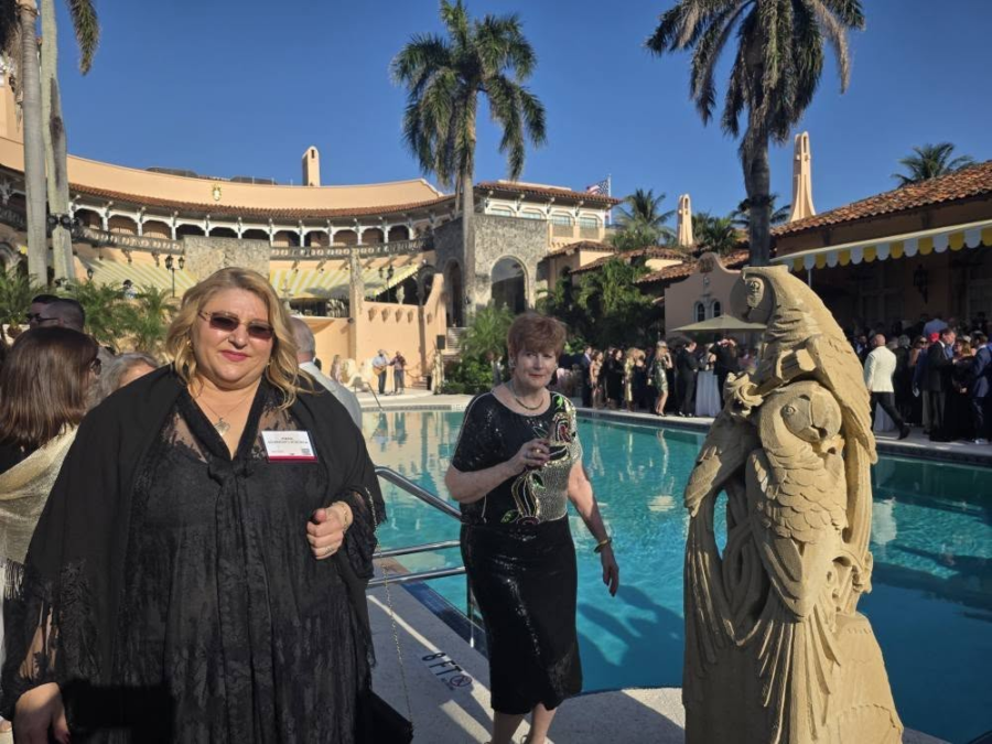 Diana Șoșoacă – ambasadoare de ocazie în SUA, la Mar-a-Lago