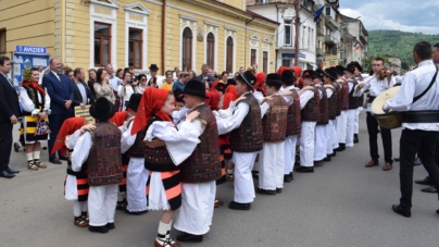 Festivalul Național de Folclor „Armonii de Primăvară” din Vișeu de Sus ajunge la cea de-a XLVII-a ediție