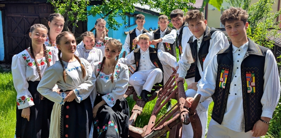 Spectacolul „Să jucăm doi câte doi” va avea loc în Tăuții-Măgherăuș în acest weekend