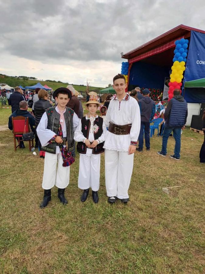 Adrian Gaspar, Matei Nechita și Liviu Mih, premiați la cea de-a III-a ediție a Festivalului Concurs Național „Danțul Tinerilor”