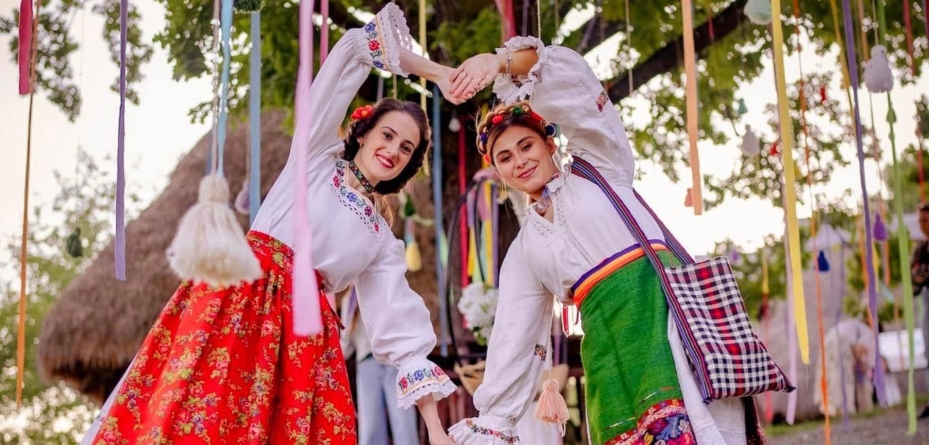 Vremea nefavorabilă amână evenimentul „Ziua Națională a Portului Tradițional Românesc” pentru 25 mai