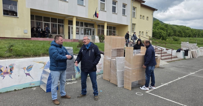Mobilier școlar nou pentru toate unitățile de învățământ din Baia Sprie