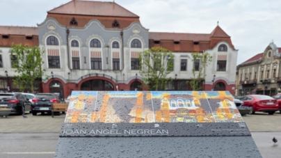 O evocare a istoriei și tradiției artistice locale: Continuă proiectul panourilor cu reproduceri ale lucrărilor de artă ale artiștilor băimăreni