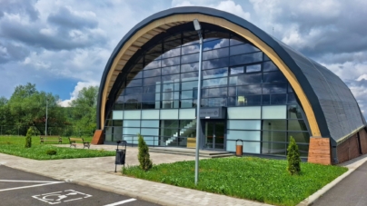 Bazinul de înot din Târgu Lăpuș își deschide oficial porțile