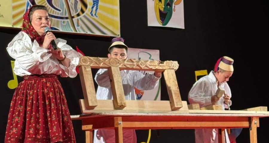 Coconii Ionuc Emanuel Nemeș Verdeș și Daniel Dunca de la „Școala Rădăcinilor Străbune” din Călinești, punctaj maxim la concurs regional „Magia Artelor”