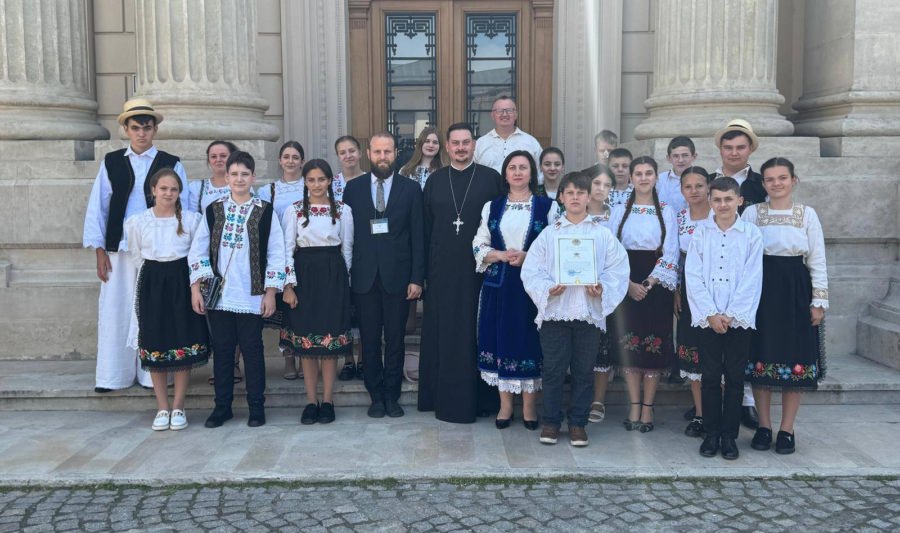 Mare onoare și bucurie: Grupul DATINA din Dumbrăvița, premiat la Patriarhia Română