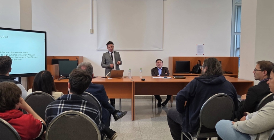 Lect. dr. Adrian Costache a susținut în Baia Mare conferința „Didactică și Hermeneutică. Despre fundamentele filosofice ale artei predării”
