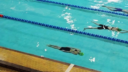 Cupa „Flykick”, ediția a XVII-a, un succes; Aproape 500 de sportivi au participat la competiția de natație