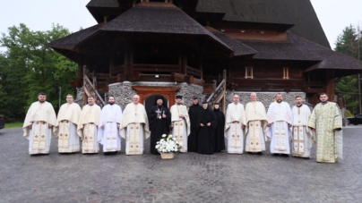 Slujire arhierească la Mănăstirea Săpânța–Noul Peri