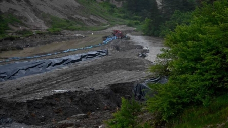 Dezastru în adâncuri, scandal uriaș la suprafață