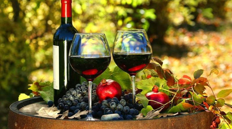 „50 Romanian Wines and Dishes” – tradiția românească, repovestită de un expert în vinuri