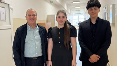 Maria Voevod și Răzvan Rogoz de la Colegiul de Arte Baia Mare, premiați la Concursul Regional de Interpretare vocal-instrumentală „Viva la Musica”