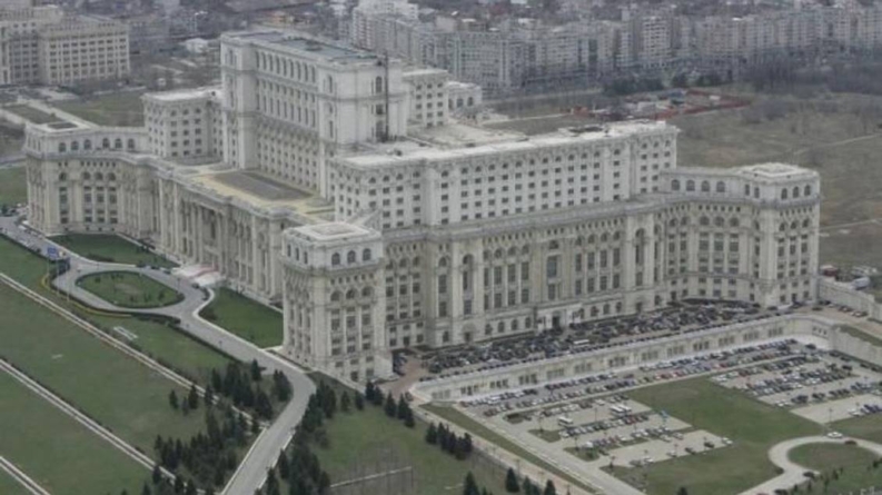 Cum s-a furat cuprul direct din Casa Poporului