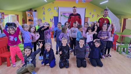 Cu salvamontiștii la grădiniță