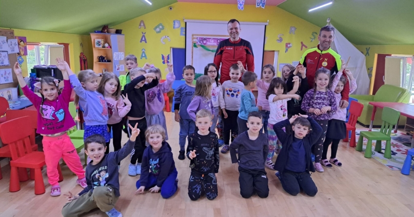 Cu salvamontiștii la grădiniță