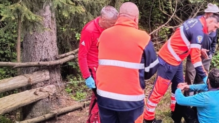 Intervenție a salvamontiștilor în sprijinul unui maramureșean cu probleme medicale aflat într-o zonă greu accesibilă
