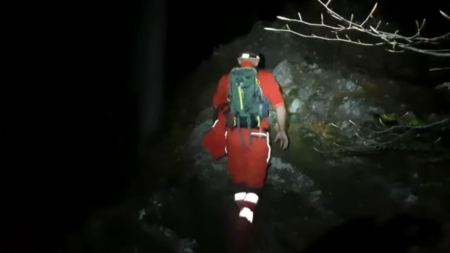 O nouă acțiune a salvamontiștilor pentru recuperarea unui tânăr din Munții Maramureșului