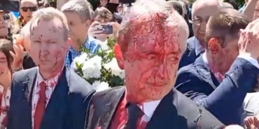 Ziua Victoriei …cu sânge simbolic