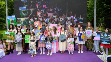 Culoare și creativitate: Festivalul Concurs „Magia Culorii în Natură” a reunit zeci de copii talentați la Borșa