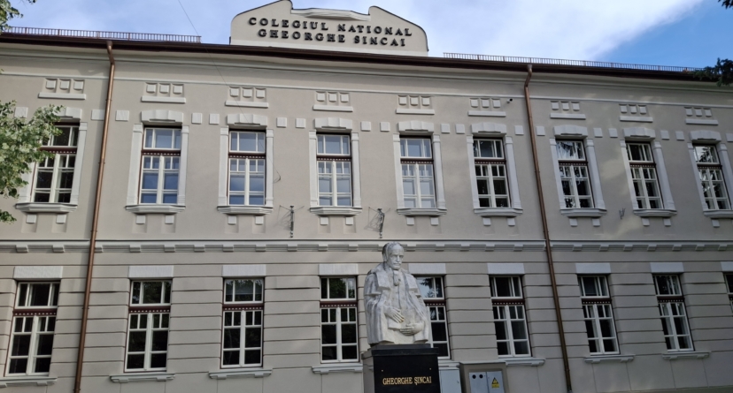 Șincaiștii Dragoș-Andrei Gățan și Alex-Marian Ianoș, calificați la etapa națională a Olimpiadei de Inteligență Artificială