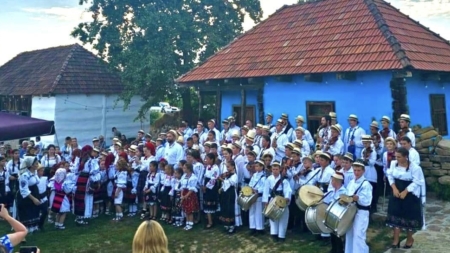 Se fac înscrieri pentru prima ediție a Festivalului Concurs Județean de Muzică Populară „Totul are un început”