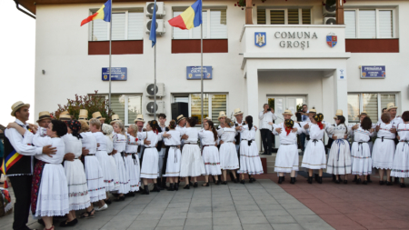 În Groși: “Danț la șură cu lătureni” în a doua zi de Rusalii