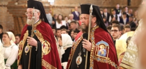 Unde liturghisesc ierarhii în această duminică