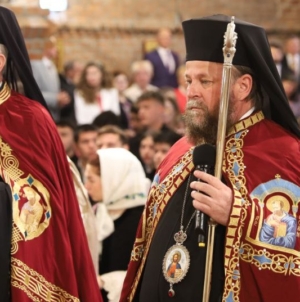 Unde liturghisesc ierarhii în această duminică