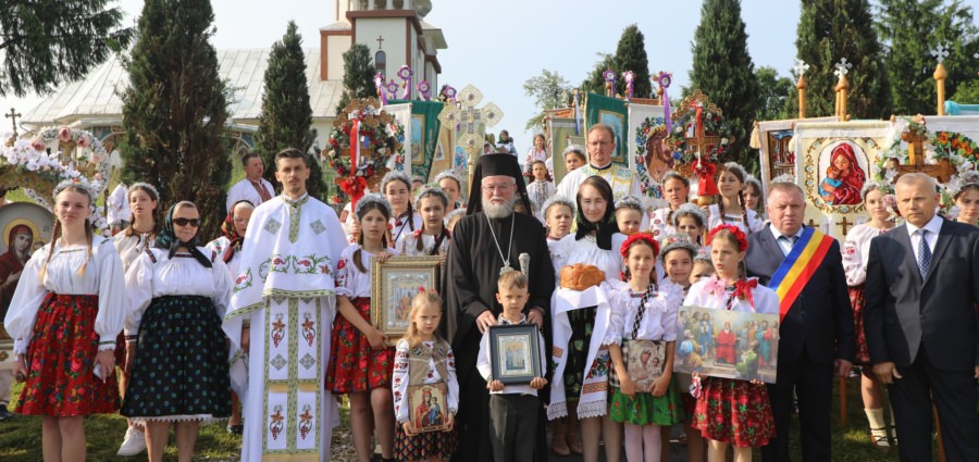 PS Părinte Iustin a slujit la Parohia Ortodoxă Ucraineană Valea Vișeului, cu ocazia serbării hramului și a resfințirii lucrărilor în cadrul bisericii