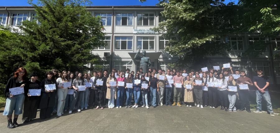 Zeci de lucaciști premiați la Concursul Regional Multidisciplinar și Interdisciplinar „Dincolo de Științe”