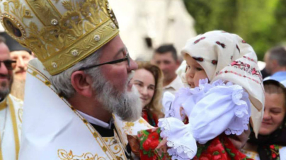 PS Părinte Iustin: „Este o datorie tot atât de sfântă păstrarea și îmbrăcarea portului precum cea a păstrării credinței ortodoxe strămoșești”