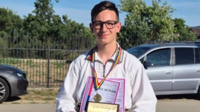 Două premii importante obținute de tânărul maramureșean Adrian Daniel Gașpar la concursul „Cântec din Ardealu’ nost”