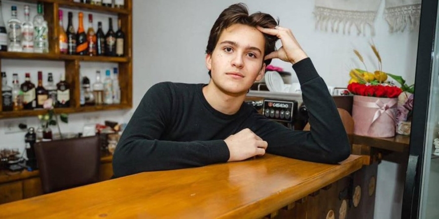 Un vis mare dintr-un sat mic