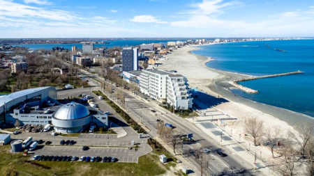 ATENȚIE, ȘOFERI DIN MARAMUREȘ: Parcare mai scumpă pe litoral!