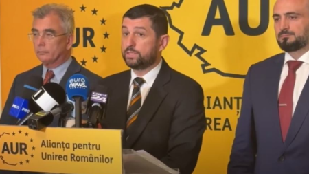 AUR critică, dar stă deoparte