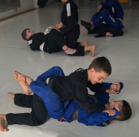 Tabăra de vară „Autoapărare și distracție pentru copii”