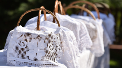 „Joc cu coșarca” la Preluca Veche în a doua zi de Crăciun