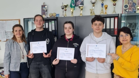 Trei elevi de la Colegiul Economic „Nicoale Titulescu” Baia Mare au obținut rezultate foarte bune la Olimpiada Națională de Limba Germană