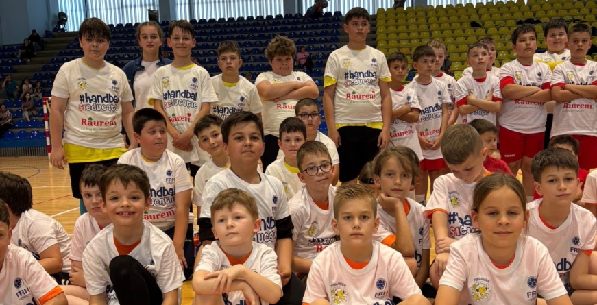 Peste 300 de copii au participat la Festivalul handbalului juvenil din Baia Mare