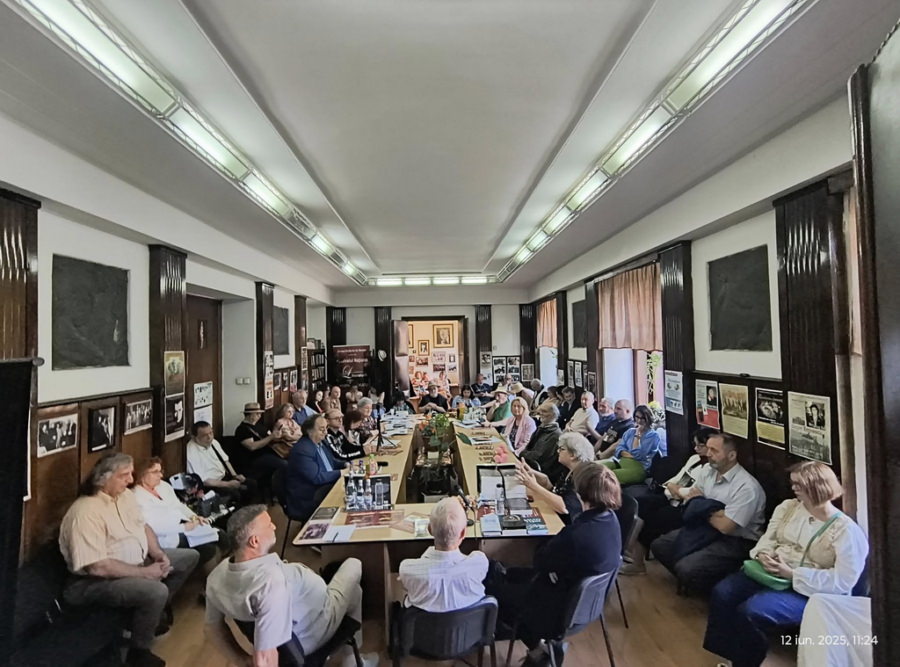 Oamenii Revistei de Cultură „Nord Literar” din Baia Mare au fost prezenți la „FestLit Cluj 2025”, ediția 12