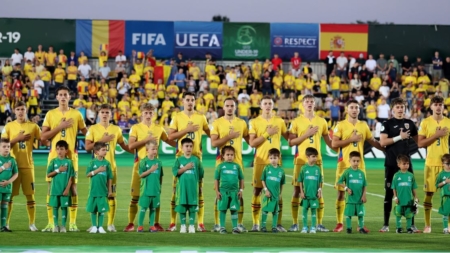 România întâlnește Danemarca într-un meci de a fi sau a nu fi în semifinalele EURO U19