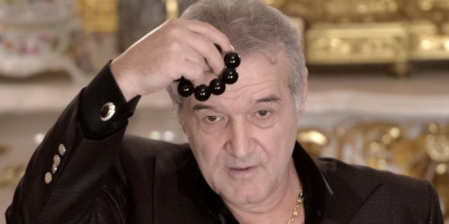 Gigi Becali a primit interdicția de a mai cânta la strană