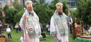 Programul liturgic al ierarhilor în Săptămâna Luminată