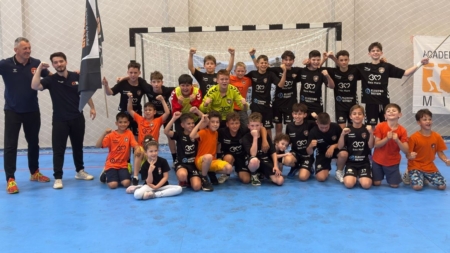 Argint pentru echipa de juniori 4 a AH Minaur în Campionatul național