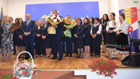 Lansare de carte la Fărcașa: „25 de ani în slujba comunității”, de Ioan Stegeran