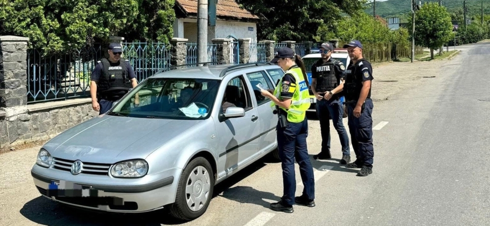 Zeci de mașini controlate și zeci de sancțiuni aplicate la Sighet