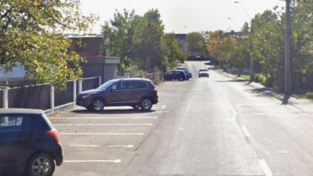 Stație de autobuz provizorie pe strada Oltului, între 23 iunie și 26 august