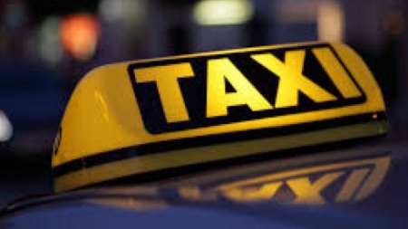 Stația de taxiuri din Piața Revoluției, relocată