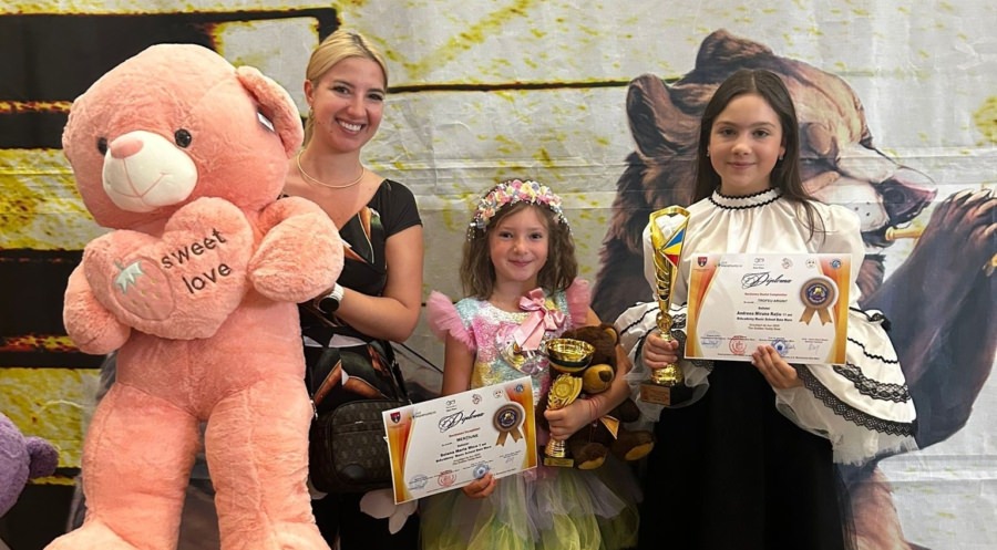 Trei eleve din Baia Mare au obținut premii frumoase la Festivalul „Ursulețul de Aur”