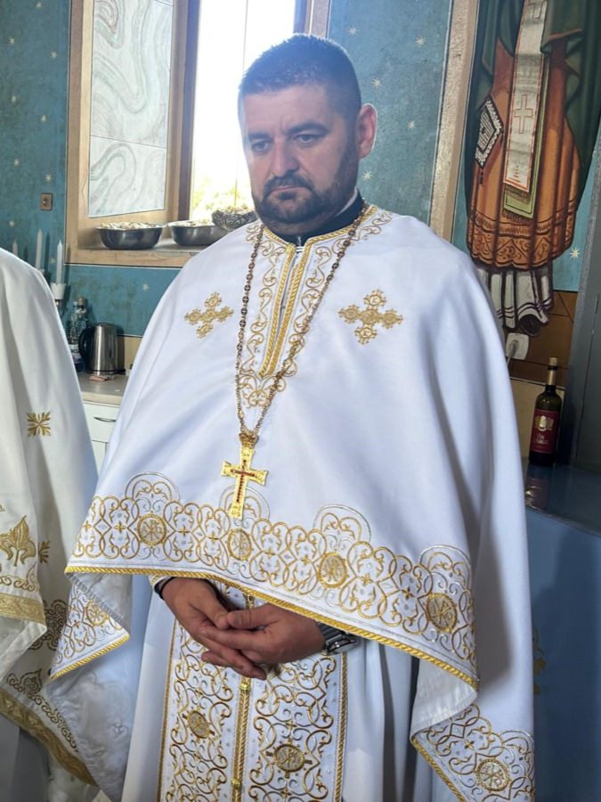 A fost instalat un nou preot în Parohia Berința